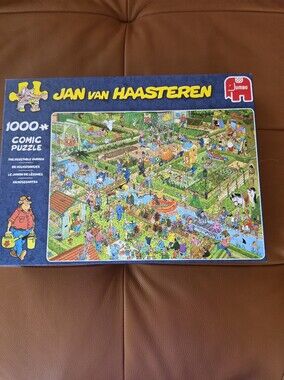 Jan van Haasteren 1000-Pc Comic Puzzle THE VEGETABLE GARDEN Collectible 2017 EUC